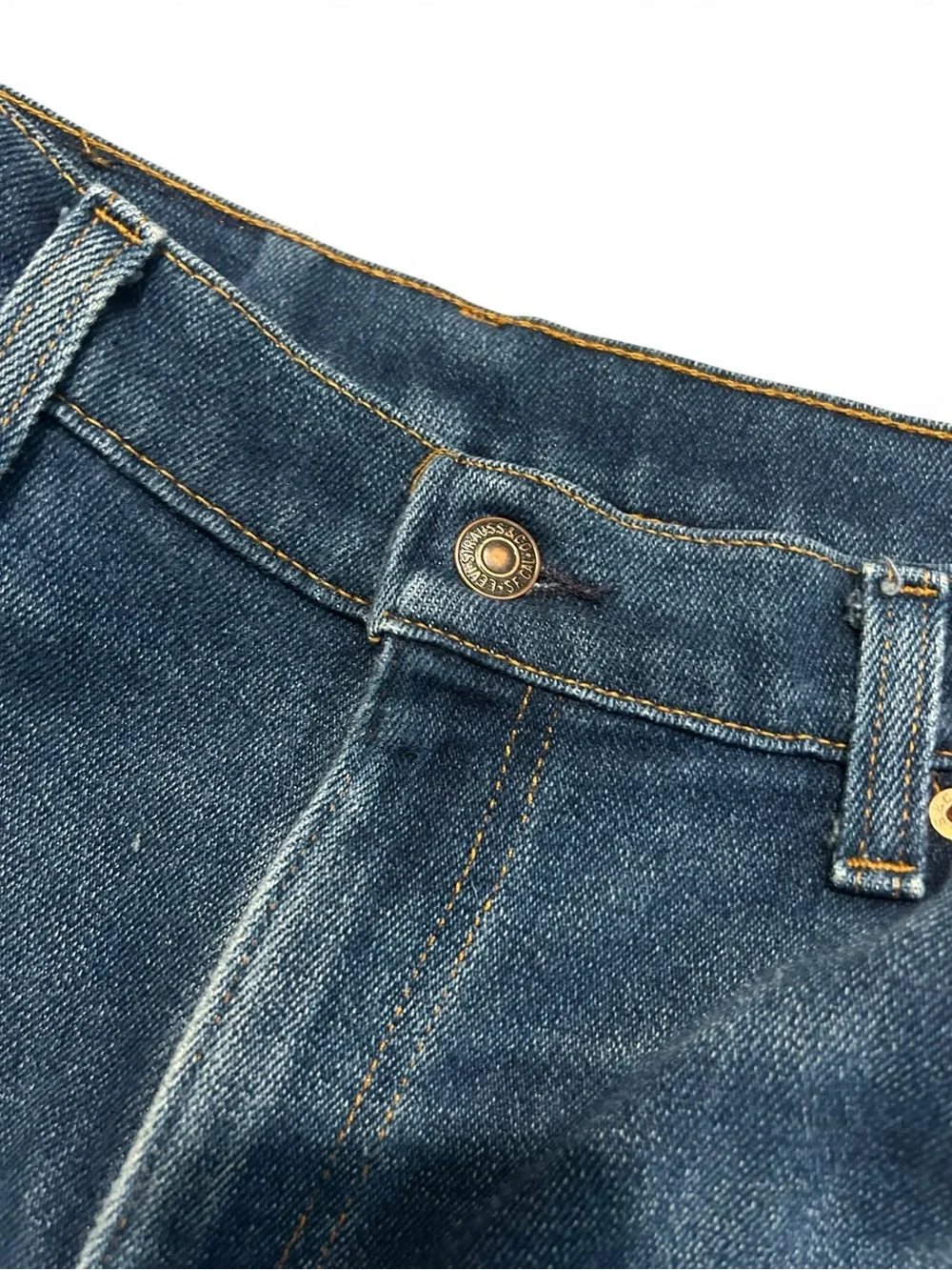 1970s Levi's Men's Jeans 38” x 29”